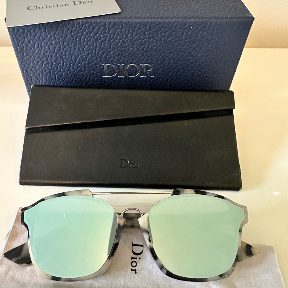 Christian Dior Sunglasses comes with case , box  and cleaning cloth